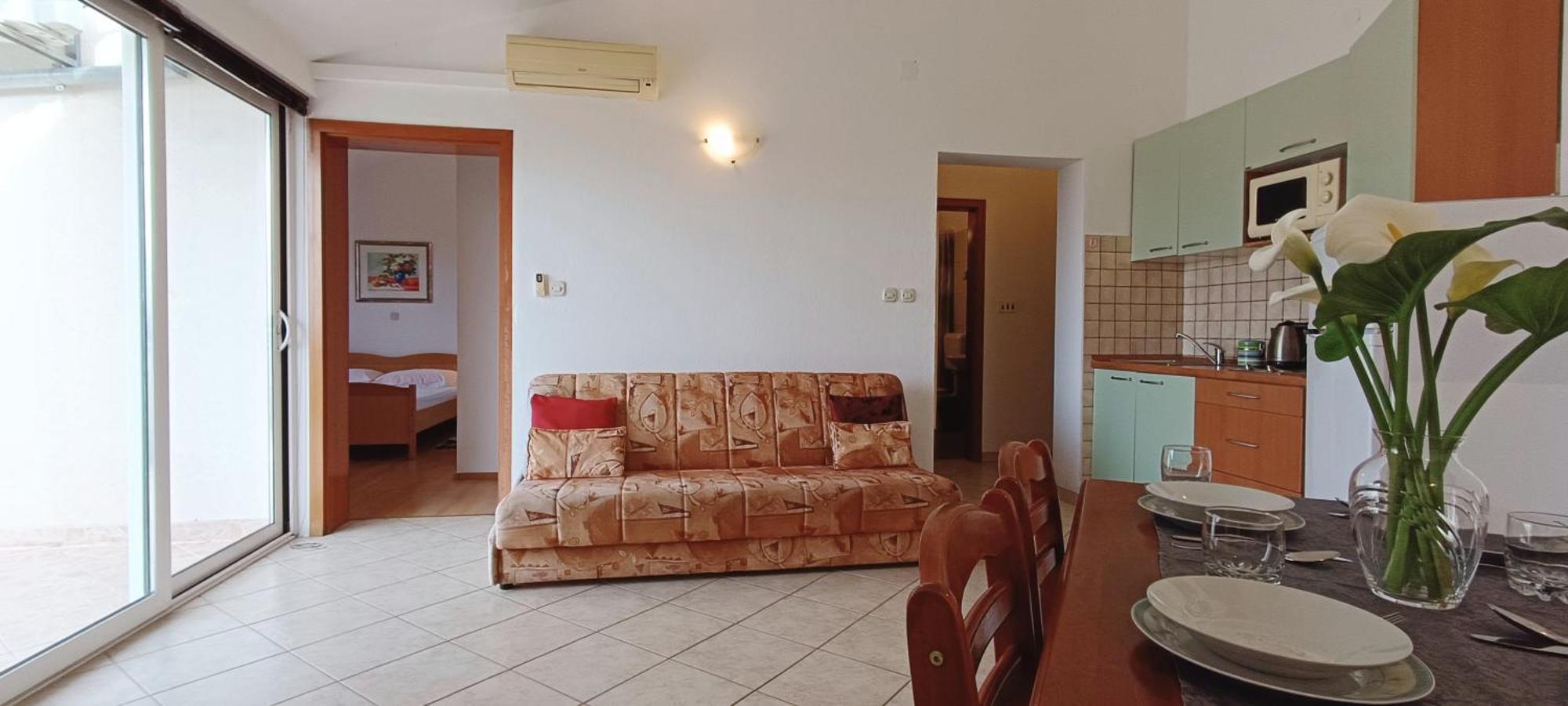 Apartments Roko Lalin Pakostane Exterior photo